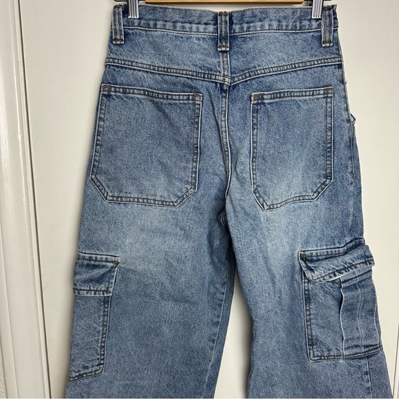 Brandy Melville Tatum Light Wash Cargo Wide Leg Jeans Small - Picture 6 of 10